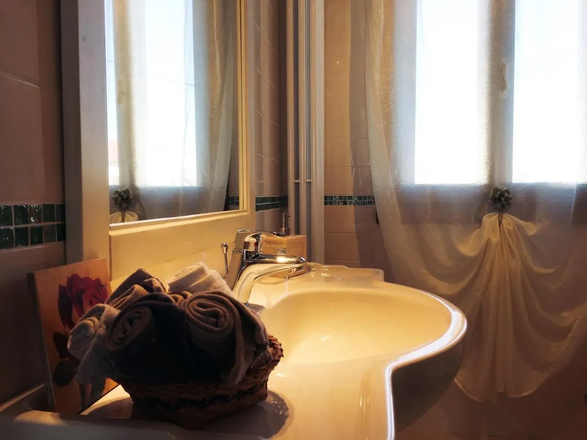 Holiday home Casa Carola Holiday House Montegrotto Terme Italy